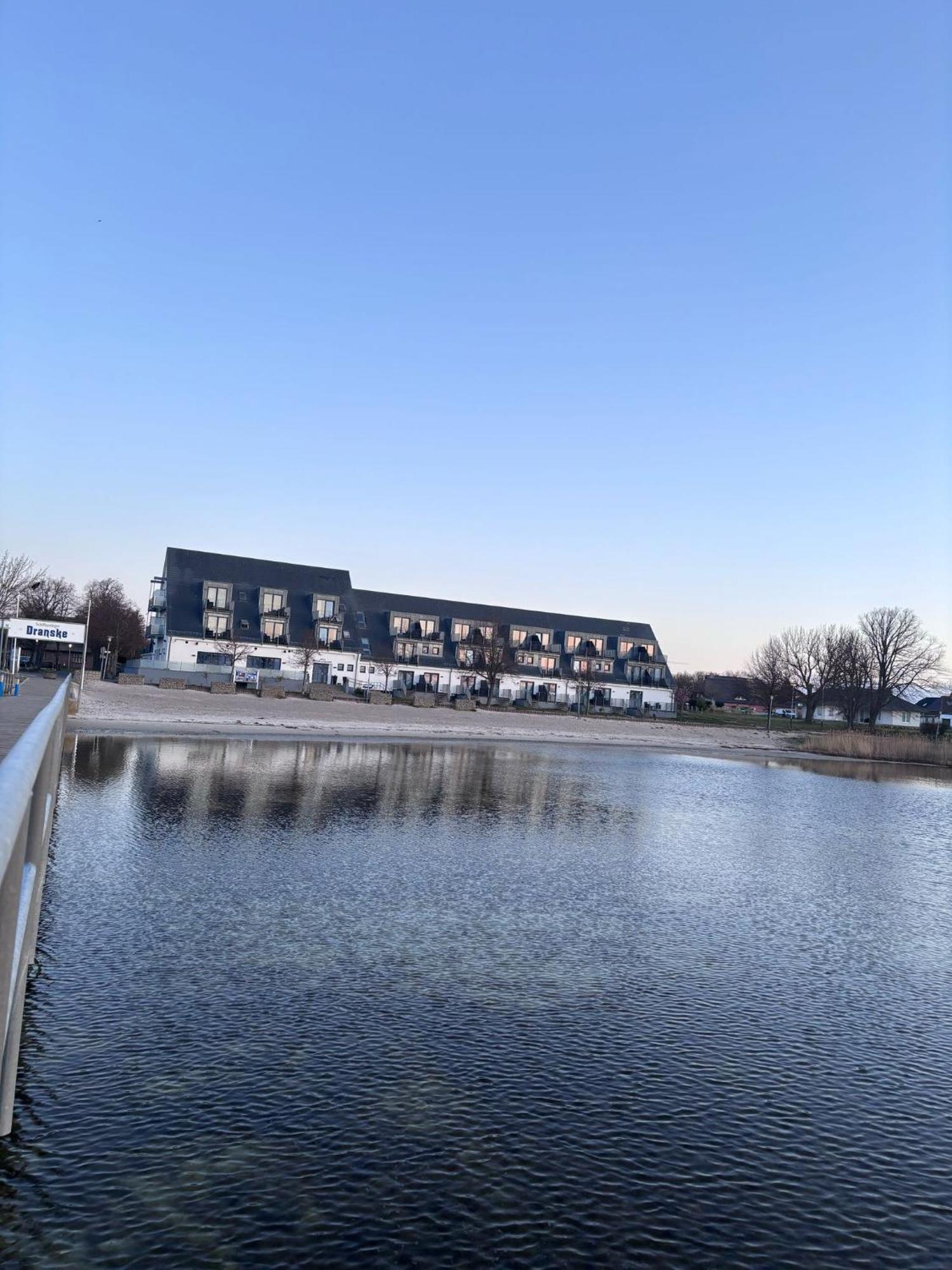 App 8O Grosser Tag Am Meer Mit Wasserblick Dranske Exterior photo